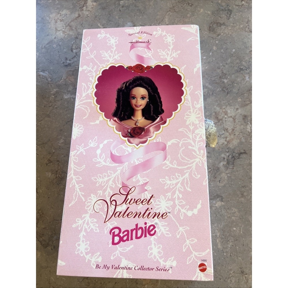 Vintage Hallmark 1995 Sweet Valentine Barbie Special Edition